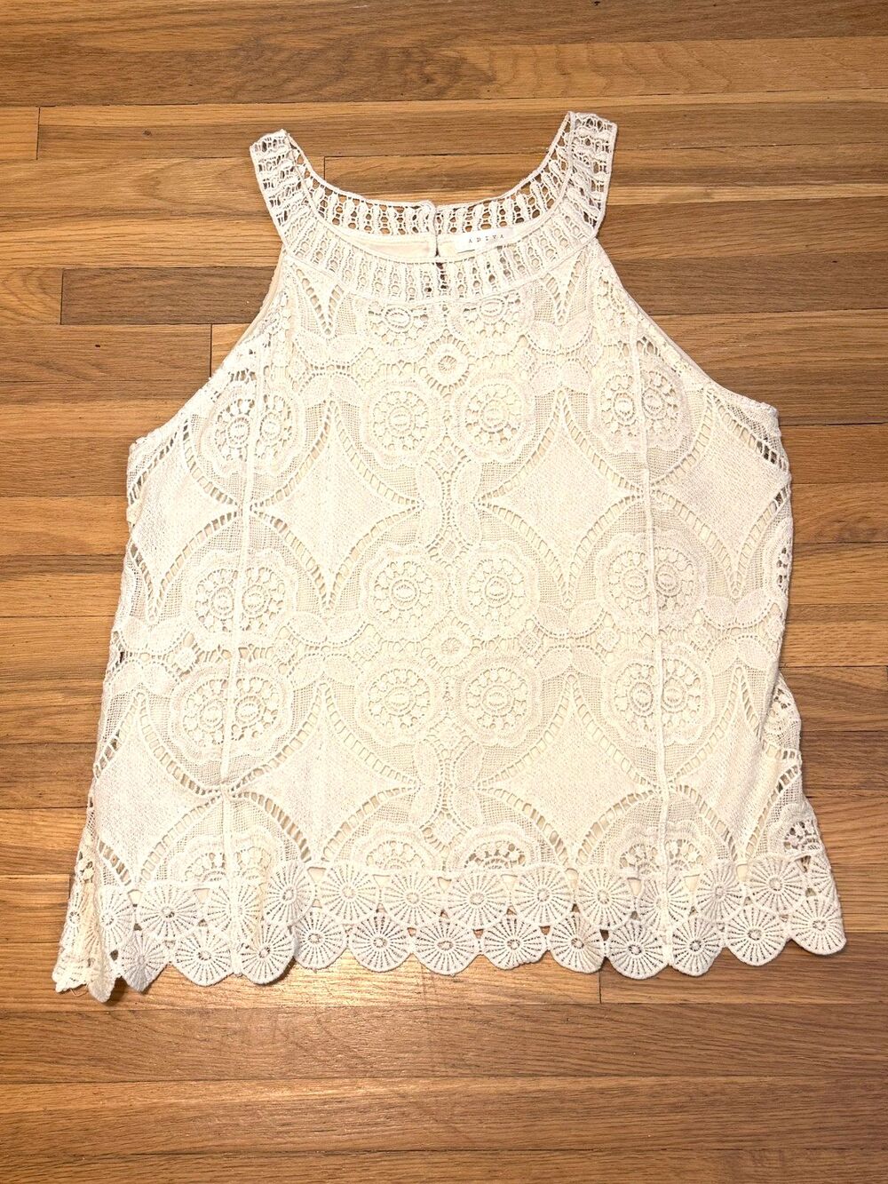 Adiva Womens M Crochet Tank Boho Festival Ivory/Beige Cottagecore Scalloped Hem